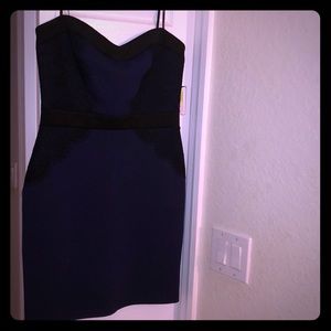 Beautiful stretch curvy size 10 guess dress